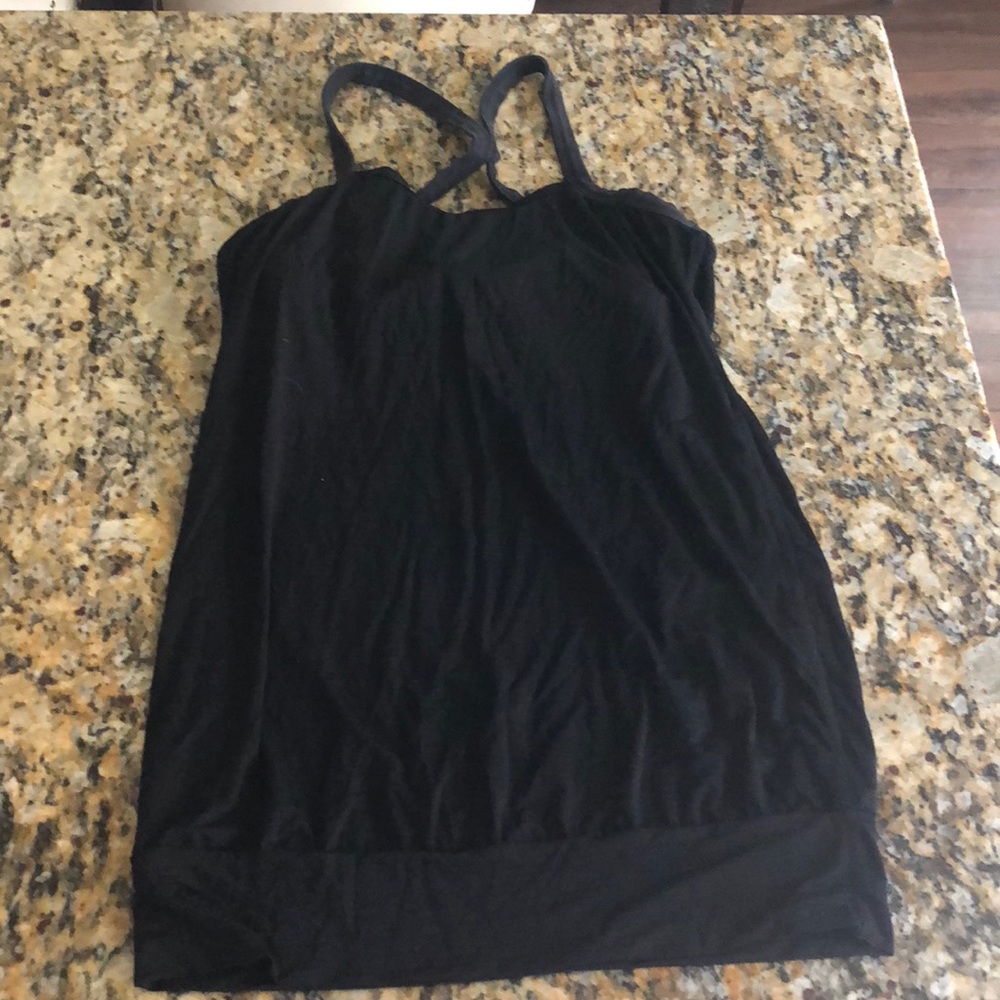 Beyond Yoga tank with shelf bra black